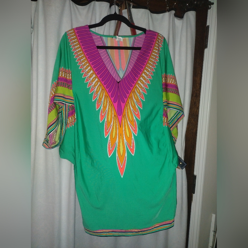 Trina Turk Green & Pink Tunic Top